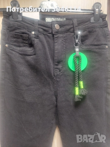 дамско черно дънки, снимка 4 - Дънки - 51584238