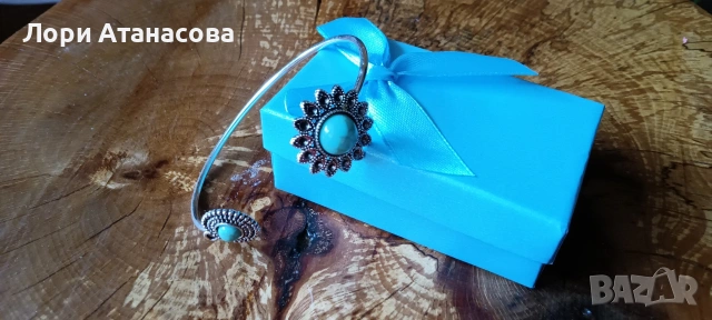 Твърда сребърна гривна с инкрустирани камъни цветя и родиево покритие, снимка 2 - Гривни - 54000305