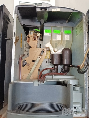 Кафе автомат Зануси Колибри, снимка 2 - Вендинг машини - 52047770