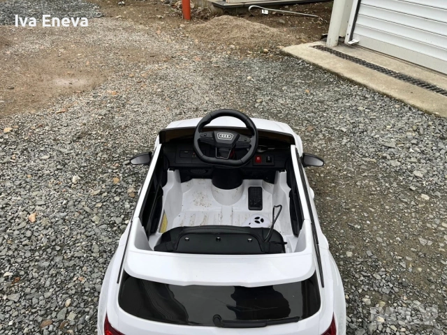 Детска електрическа кола Audi RS6 , снимка 5 - Детски колички - 54264865