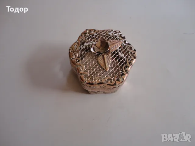 Метална ажурна кутийка кутия , снимка 2 - Колекции - 48425478