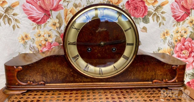 Каминен часовник Junghans 