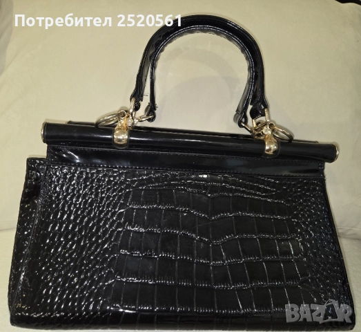 Елегантна дамска черна чанта лак, снимка 5 - Чанти - 51845210