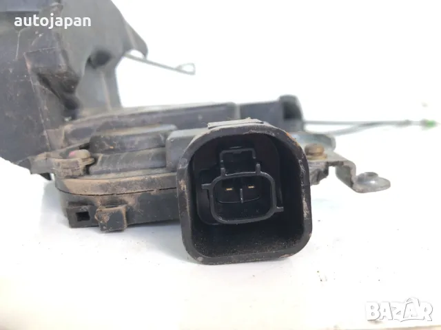 Предна дясна браваToyota Avensis Verso 2.0 D 116hp 1CD, снимка 2 - Части - 47422626