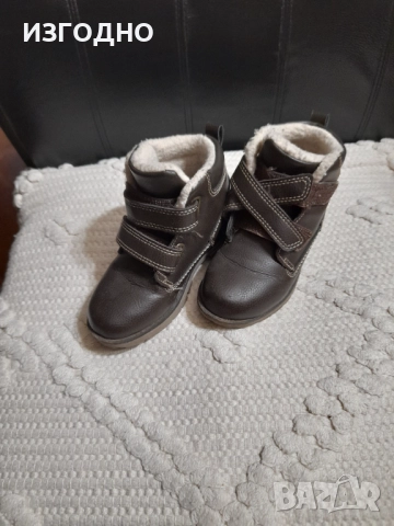 10 ЛЕВА ДЕТСКИ ОБУВКИ РАЗМЕР 25 ЗИМНИ + ПОДАРЪК ОЩЕ ЕДНИ, снимка 2 - Детски боти и ботуши - 52673526
