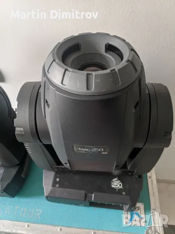 Martin MAC 250 Krypton – комплект с кейсове, готови за сцена, снимка 2 - Други - 49962099