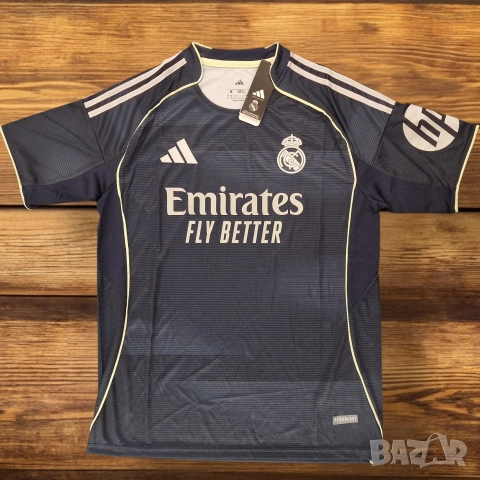 Футболен екип Реал Мадрид 2025/26