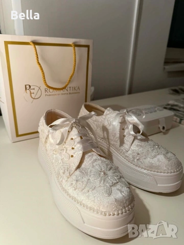 сватбени кецове Romantica