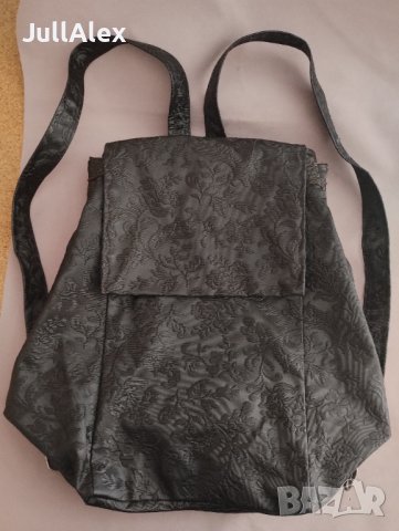 Дамска кожена раница