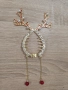 🎄 Коледна фиба с еленови рога – елегантен дамски аксесоар с перли и златни детайли, снимка 8