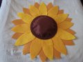 Шапки на цветя от филц-47 см. , снимка 6