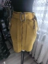 Къса велурена пола Stradivarius в цвят горчица - 8 Е, снимка 4