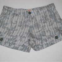 Нови Sisley- S размер, снимка 1 - Къси панталони и бермуди - 29437458
