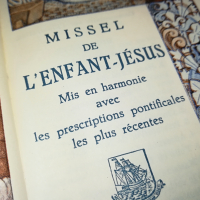 MISSEL DE L ENFANT-JESUS GOLD-ВНОС FRANCE 1103241724, снимка 11 - Антикварни и старинни предмети - 44715741