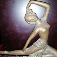 Бронзова статуя , снимка 1 - Антикварни и старинни предмети - 30139624