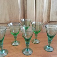 Стъклени чаши чашки цветно зелено стъкло, снимка 5 - Антикварни и старинни предмети - 36680358