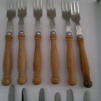 комплект вилици и ножове, снимка 1 - Прибори за хранене, готвене и сервиране - 40011462
