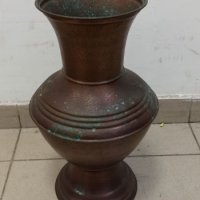 Старинна голяма медна ваза, снимка 1 - Антикварни и старинни предмети - 31768823