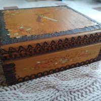 Дървена кутия за цигари , снимка 1 - Антикварни и старинни предмети - 40332657