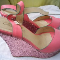 ефектни обувки на Паола Бацелли, снимка 1 - Дамски обувки на ток - 38776574