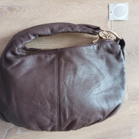 Естествена кожа нова чанта ORTON, снимка 2 - Чанти - 36496035