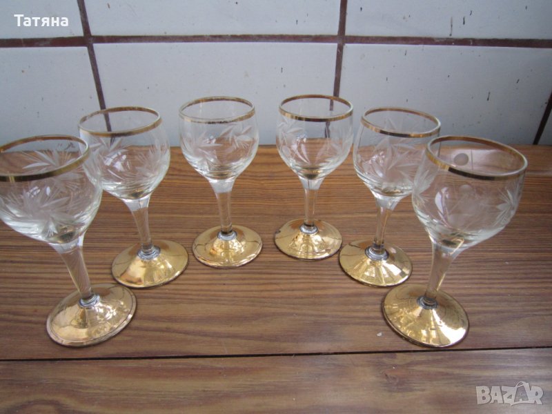 СЪД ЗА НАЛИВАНЕ НА ВИНО / ДЕКАНТЕР /И ЧАШИ  ЗА РАКИЯ  КРИСТАЛНИ -МНОГО СТАРИ, снимка 1