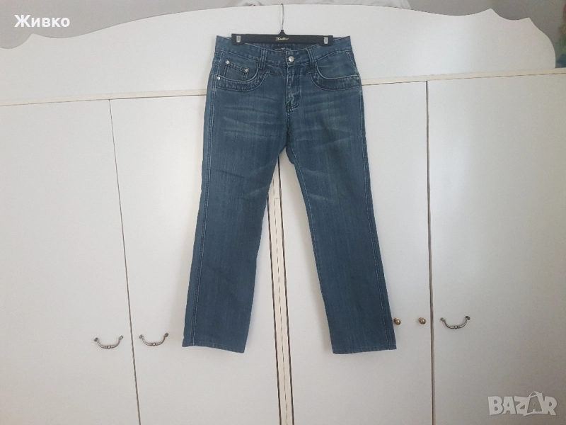 продавам дънки Емпорио Армани оригинал размер 32., снимка 1