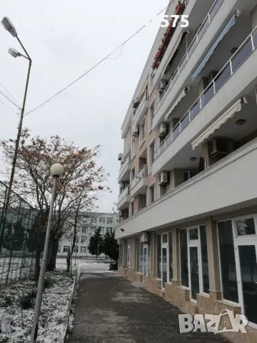 Под наем Апартамент 77кв м Стария град, снимка 1