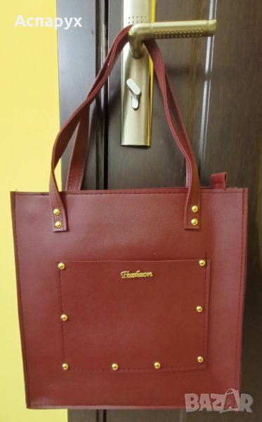 Стилна кафява елегантна дамска чанта със ''златни'' акценти, снимка 1