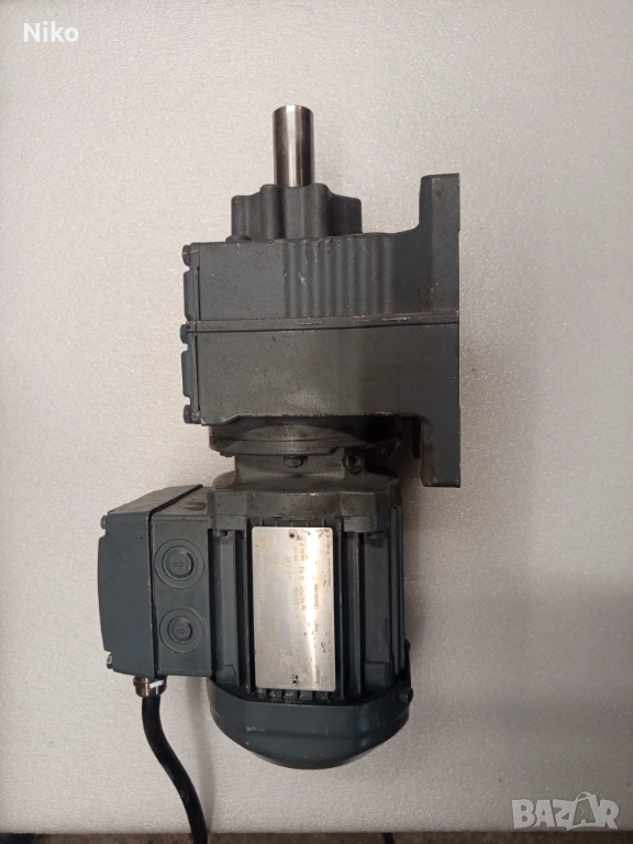 трифазен електромотор с редуктор, снимка 1