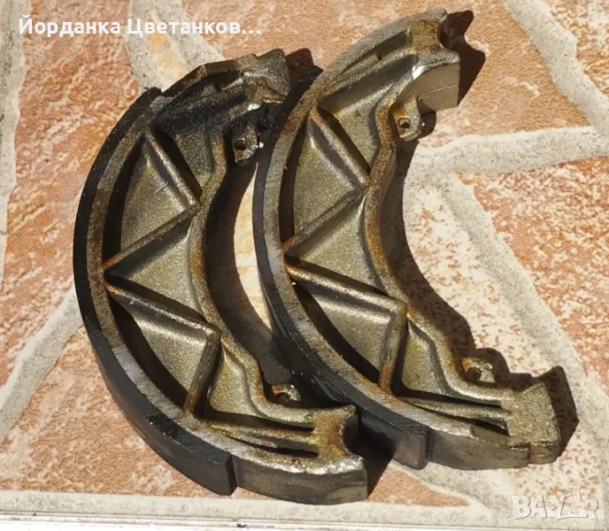 Челюсти за задна спирачка , снимка 1