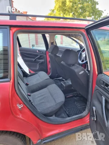 VW Passat 1.8 бензин, снимка 8 - Автомобили и джипове - 56059492