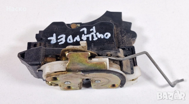 Предна Лява Брава Mitsubishi Outlander Митсубиши Аутлендър 2001г-2006г