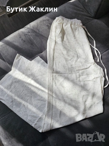 Леки, ефирни дамски панталони с камъчета 