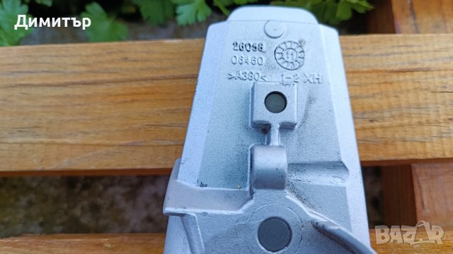 Редуктурна кутия за зеге / прободен трион Bosch GST 150, снимка 2 - Други инструменти - 36992275