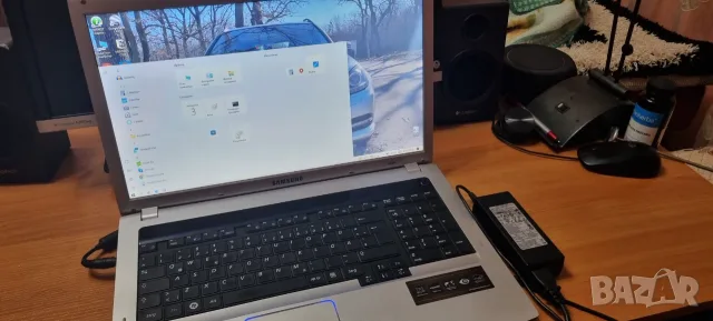 Лаптоп Samsung NP-R730 i3 /ssd 17.3 инча, снимка 2 - Лаптопи за дома - 55943833