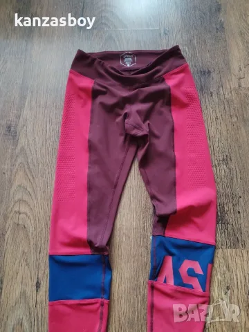 Asics - страхотен дамски клин КАТО НОВ С, снимка 4 - Спортни екипи - 55830410