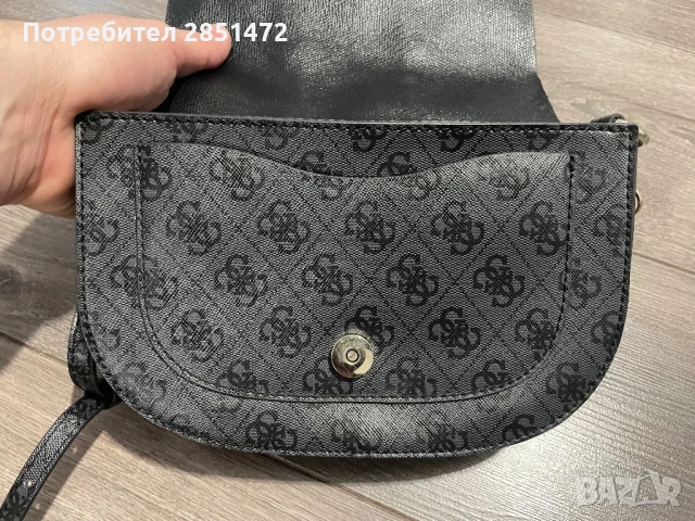 Дамска чанта Guess, снимка 4 - Чанти - 52854349
