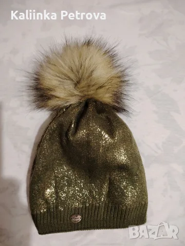 Дамска зимна шапка. 