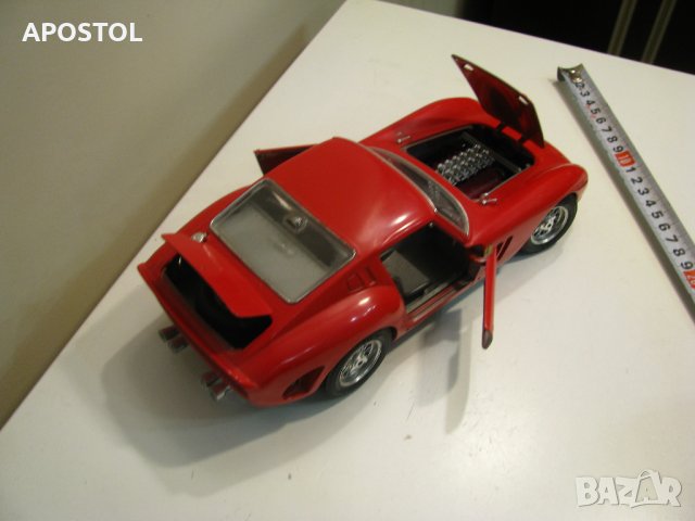 Метална количка Ferrari GTO(1962) Burago 1:18, снимка 3 - Колекции - 39041046