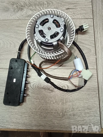 Ел двигател с турбона