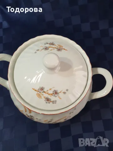 Порцеланов супник -Китка - Нови пазар с декор ябълков цвят, снимка 2 - Сервизи - 47383658