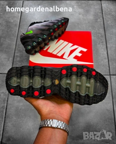 NIKE AIR MAX DN8 'BLACK VOLT' – Енергия и Стил, снимка 4 - Маратонки - 54214598