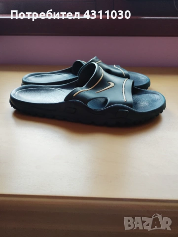 Мъжки джапанки Nike 45 номер, снимка 4 - Джапанки - 54193811