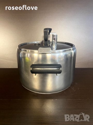 LAGOSTINA ITALY / Италия качествена тенджера под налягане 6 литра, снимка 4 - Съдове за готвене - 31451694