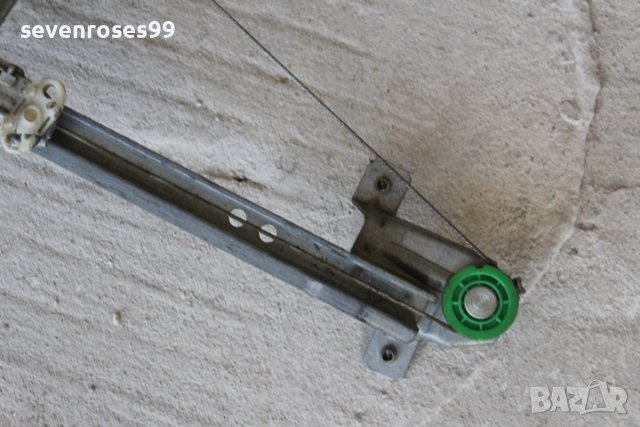 Машинка стъкло ръчна задна лява Опел Вектра А 1.4i 1991 Opel Vectra A, снимка 7 - Части - 42834631