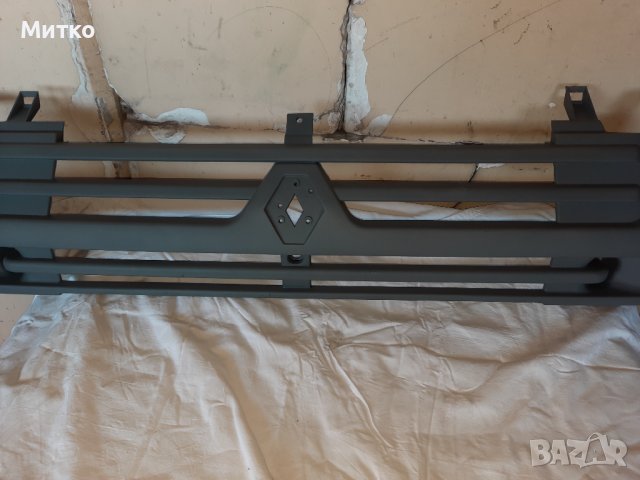 Чисто нова предна решетка за Рено Трафик 1989 до 2001г., снимка 2 - Части - 38337518