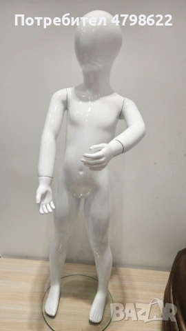 Манекени, лак 