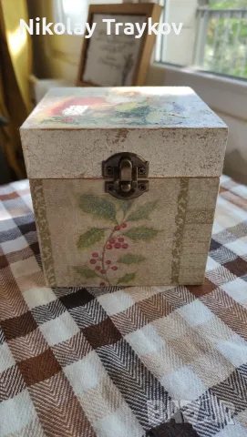 Коледна кутия за бижута. Декупаж, снимка 3 - Коледни подаръци - 56172681