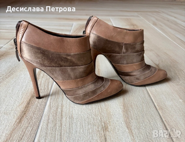 Боти Guess, снимка 2 - Дамски боти - 53922192